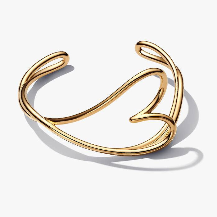 Pandora Organically Shaped Heart Bangle | 14k Gold plated